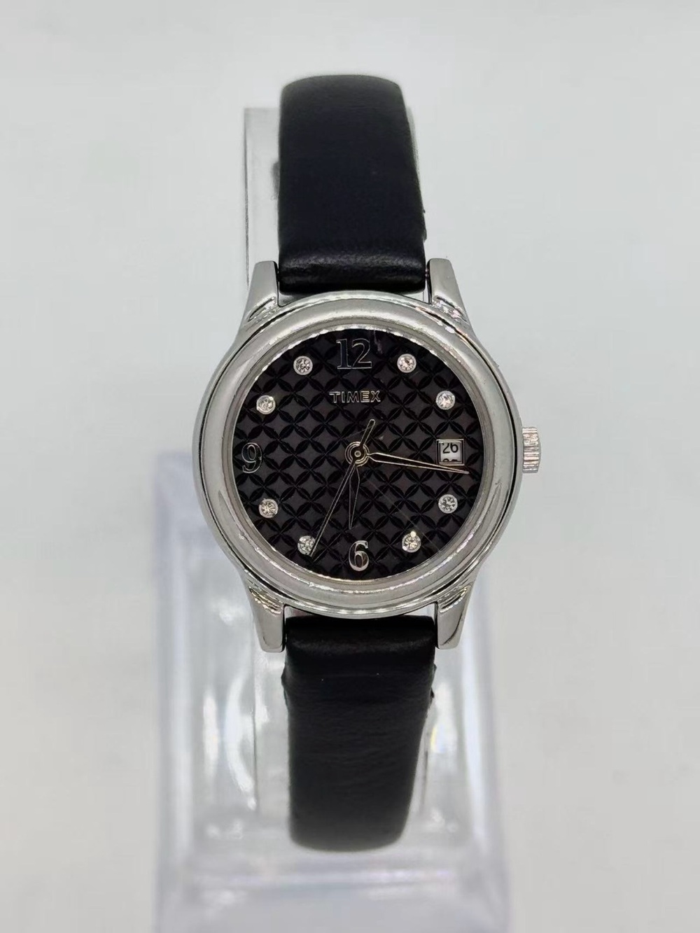 Vintage Timex Women’s Quartz Watch 24mm Black Dial Date New Battery Runs